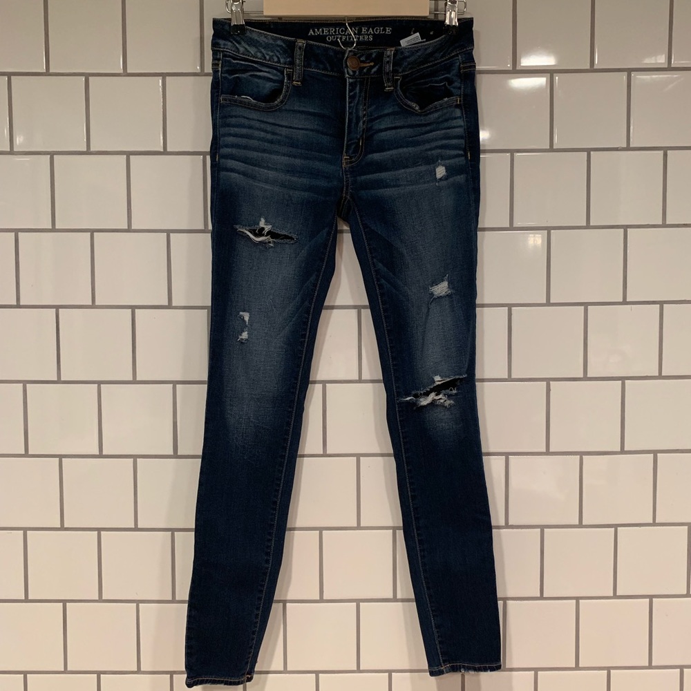 American eagle ripped skinny jeans